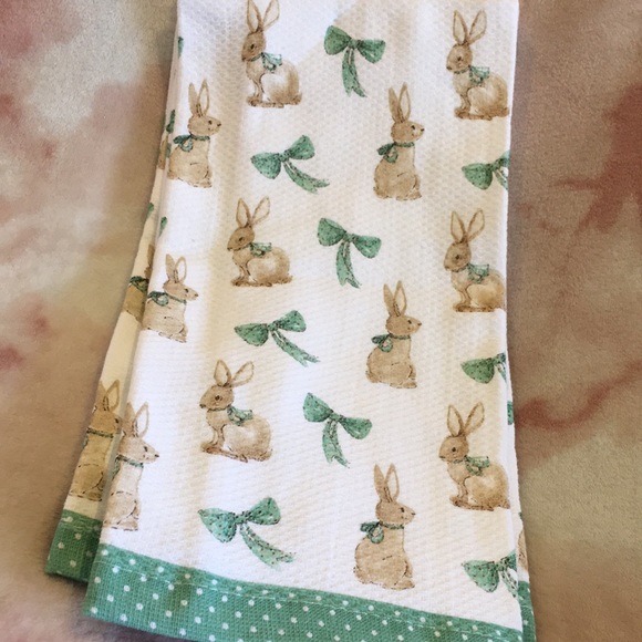 Bunnies All Over Spring Easter Kitchen Towels Set of Two NWT Cotton 18”x28” - Picture 15 of 15